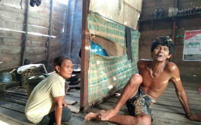 Atan Cili Puluhan Tahun Menempati Rumah Reot