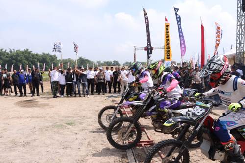 Cegah Bali, Polres Ponorogo Gelar Grasstrack dan Motorcross