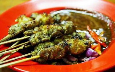 Ini Resep Olahan Daging Sapi Sate Klopo Madura Super Lezat