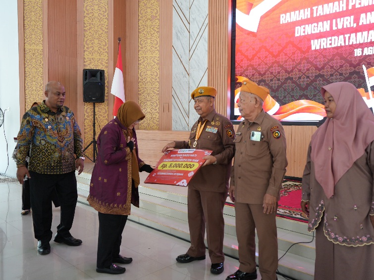 Pemkab Siak Naikkan Sagu Hati Veteran 300 Persen