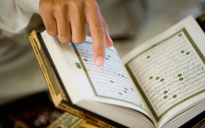 Keutamaan Baca AL-Qur’an Bagi Pembaca & Pendengarnya