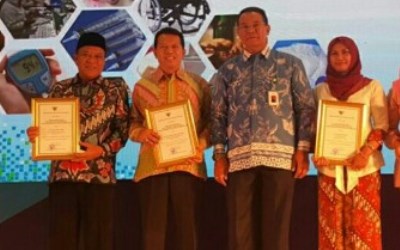 Bupati Inhil Dinobatkan sebagai Penggerak Program Kesehatan