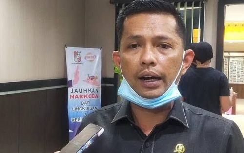 DPRD Pekanbaru Minta Direktur RS Madani Tuntaskan Gaji Nakes-Pegawai