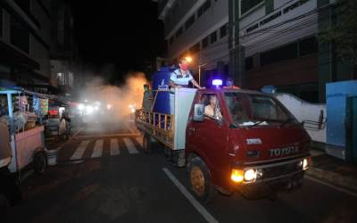 Jalan Protokler Kota Kisaran Disemprot Disinfektan