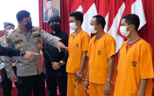 19 Kg Sabu asal Malaysia dan 3 Orang Diamankan Polda Riau