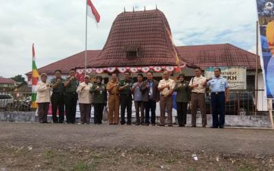 Kemhan Tinjau Persiapan Pengobatan Gratis di Gunungsitoli