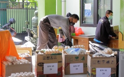 Baznas Yogjakarta Bagikan 5.100 Butir Telur Ayam ke Warga
