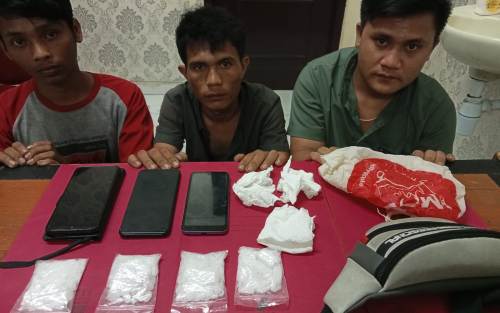 Pengedar Shabu, 3 Orang Pria Diciduk Tim Resnarkoba Polres Siak