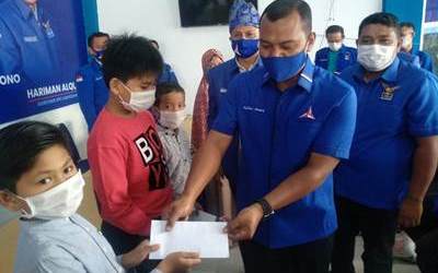 Demokrat Rohul Salurkan Bantuan dan Santuni Anak Yatim