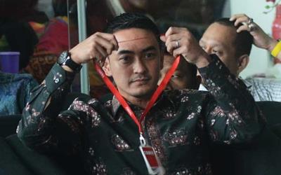 KPK Ingatkan Zumi Zola Penuhi Panggilan Sebagai Tersangka 