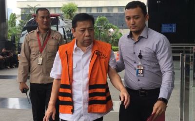 KPK Periksa Setya Novanto sebagai Tersangka e-KTP