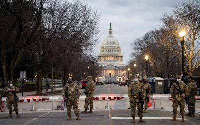 Jelang Pelantikan Biden, Warga Washington Pilih di Rumah 