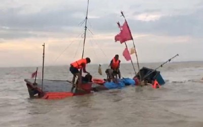 Perahu Nelayan Tenggelam Tabrak Tiang Bubu di Rohil 