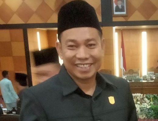 Indra Gunawan Pimpin Paripurna Pengacapan Sumpah Janji Pimpinan DPRD