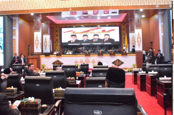Ketua DPRD Pekanbaru Pimpin Rapat Paripurna ke-1 Masa Persidangan ke-II