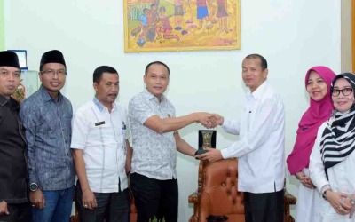 Komisi IV dan Disdik Bengkalis Kunker ke Disdik Bukit Tinggi