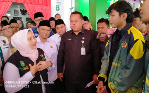 Atlet Peraih Medali Cegat Bupati Bengkalis, Pertanyakan Sisa Bonus Porprov