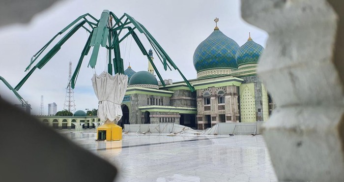 Proyek Payung Elektrik Masjid An-Nur di Pekanbaru Tetap Dikerjakan