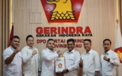 Gonjang-Ganjing Sukiman Ketua Gerindra Rohul Diganti?