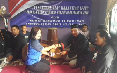 Realisasi Bantuan, Legeslator Demokrat Peduli Seni Budaya