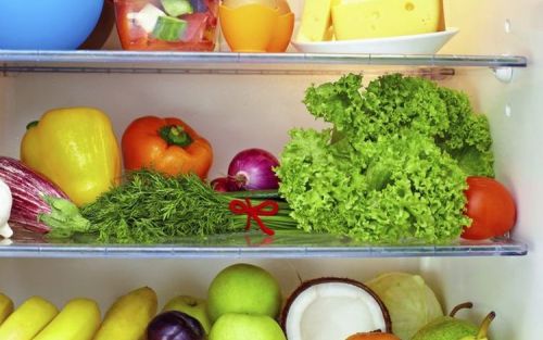 Jangan Simpan Buah dan Sayur di Kulkas dalam Kantong Plastik