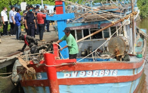 KKP Tangkap Kapal Vietnam Curi Cumi-cumi di Laut Natuna