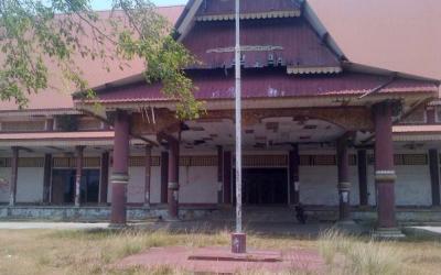 Misteri Sosok Cantik Di Gedung Beringin Batam