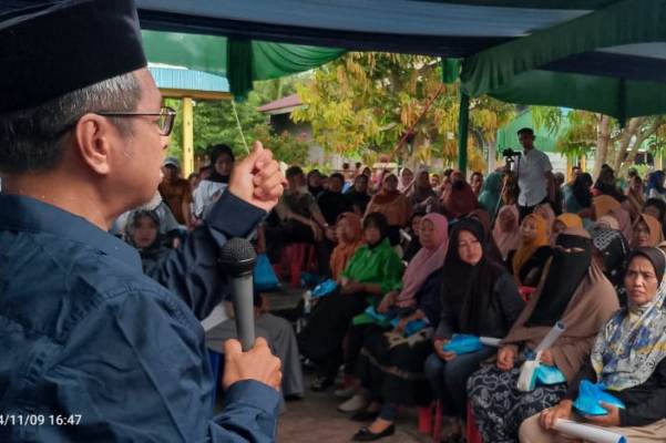 Dedi Putra : Tidak Ada Lagi Pinjam Duit untuk Bayar Seragam Sekolah