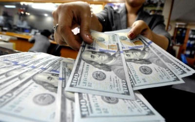 Ini Penjelasan Mengapa Dollar Pengaruhi Nilai Rupiah