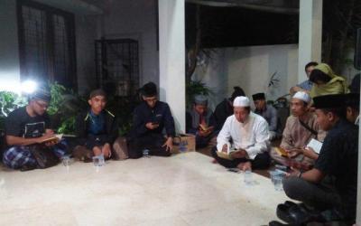 Rumah Duka Gus Sholah di Mampang Jaksel Gelar Tahlilan