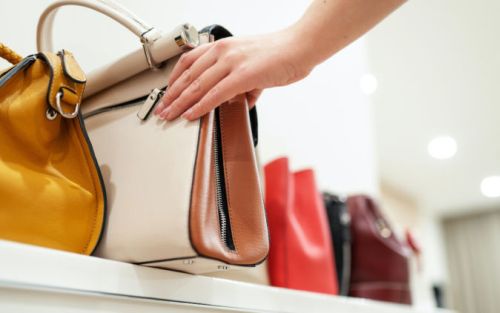 5 Tips Merawat Tas Branded Agar Awet dan Tidak Jamuran