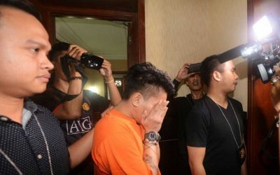 Robbie Mucikari Ngaku Lupa Nama Artis Jual Diri