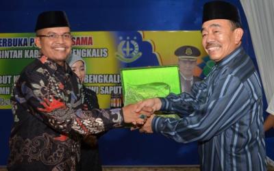 Bupati Hadiri Pisah Sambut Kajari Bengkalis