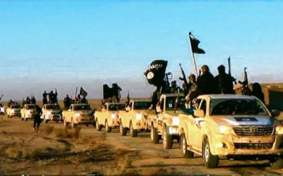 Inggris dan Amerika Sumbang Pikap Toyota untuk ISIS?