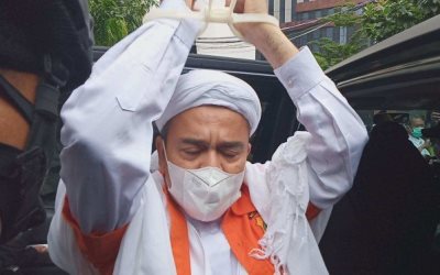 Jaksa: Status Imam Besar Habib Rizieq Isapan Jempol!