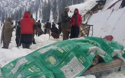 Salju Longsor di Kashmir Korban Tewas 100 Orang