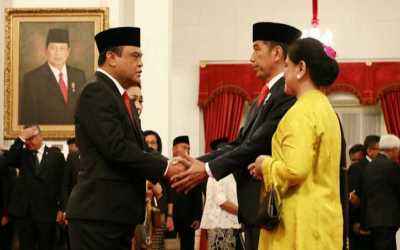 Waka Polri, Komjen Syafruddin Resmi Jabat Menteri PAN-RB