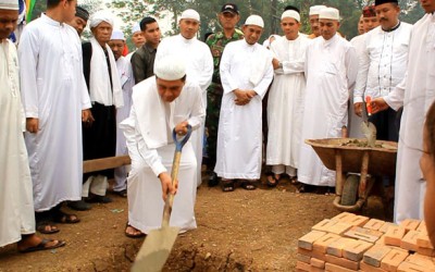 Bupati Rohul Dukung Pembangunan Masjid Megah di Lingkungan Warga