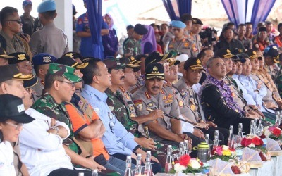 TNI-Polri Peduli Penghijauan Pantai dan Penguatan Ekonomi