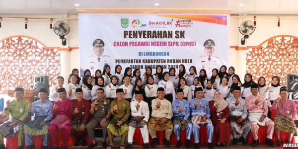 55 CPNS Rohul Resmi Terima SK, Bupati Ingatkan Pentingnya Disiplin dan Konsisten Menjalankan Tugas