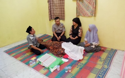 Kapolsek Rajeg Takziah Warga Meninggal di Rancabango