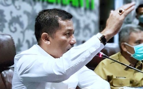 Bupati HM Adil Usul Dana CSR Berbentuk Bantuan Sepeda