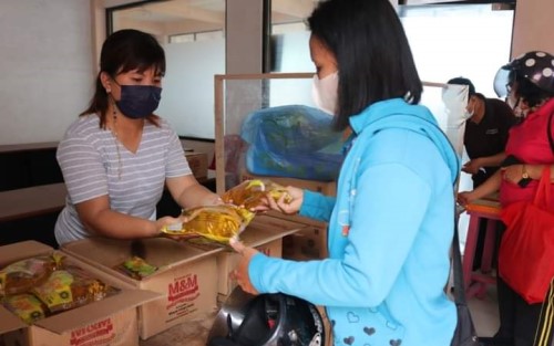 Pemko Gunungsitoli Adakan Operasi Pasar Minyak Goreng