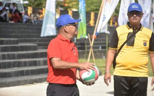 Wali Kota Gunungsitoli Buka secara Resmi Turnamen Wako Cup 2022