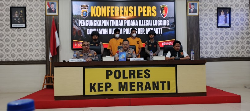 Dua Tersangka Ilegal Logging Di Amankan Polres Meranti