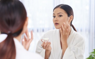 Cara Membersihkan Wajah yang Benar Ala Dokter