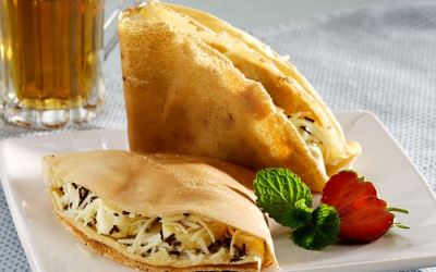 Tips Membuat Crepes Krispi Camilan Musim Hujan