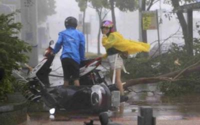 Topan Megi ke-17 Tahun Ini Menghantan di Timur China