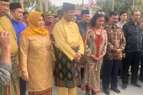 Susi Pudjiastuti dan Plt Gubernur Kepri H Isdianto Himbau Jaga Alam