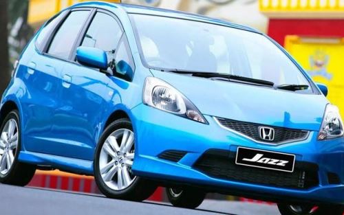 Tidak Produksi Lagi, Honda Jazz jadi Mobil Antik 